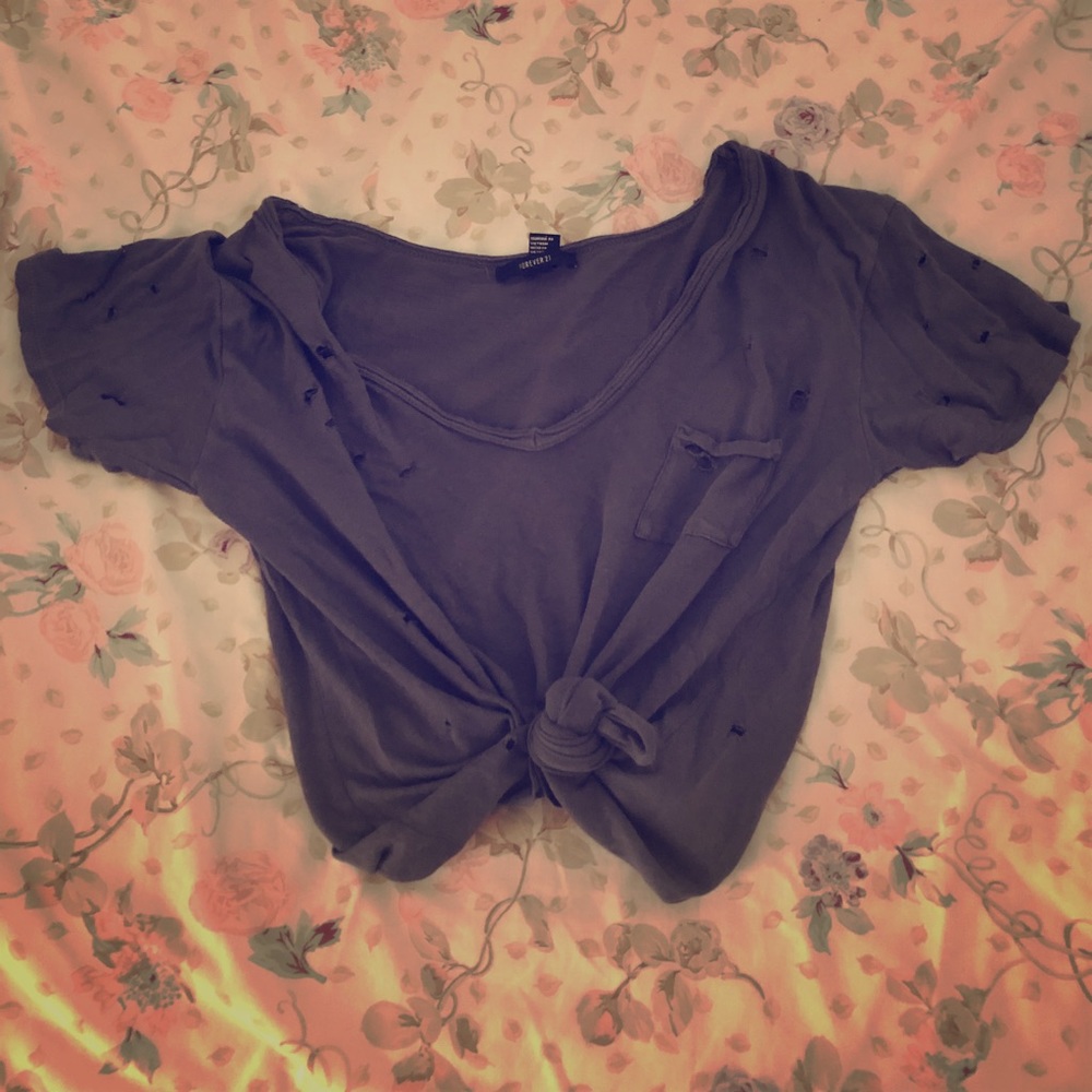 Distressed & loose fitting grey tee